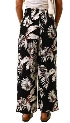 Qed Black Floral Pattern Pleat Wide Leg Trousers -Noisy May Shop 25257 3