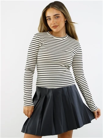 Veromoda Black / Black High Waist Short Skirt 3 Veromoda Black / Black High Waist Short Skirt