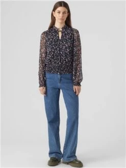 Veromoda Black / Black Milla Regular Fit V-Neck Frilled Cuffs Top -Noisy May Shop 29041 2